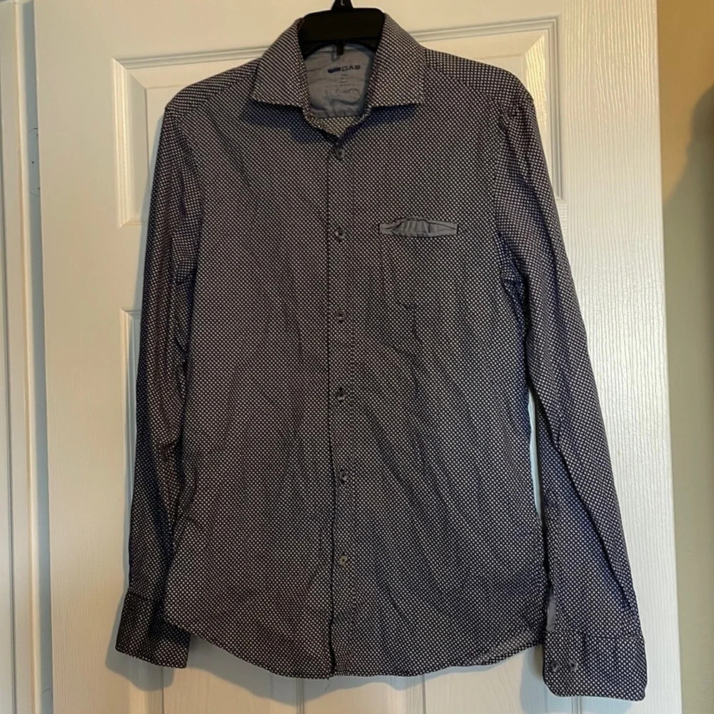 Gas long sleeve button down shirt size medium